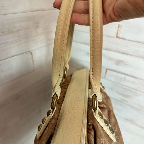 Louis Vuitton Mini Lin Trapeze GM - Picture 8 of 14